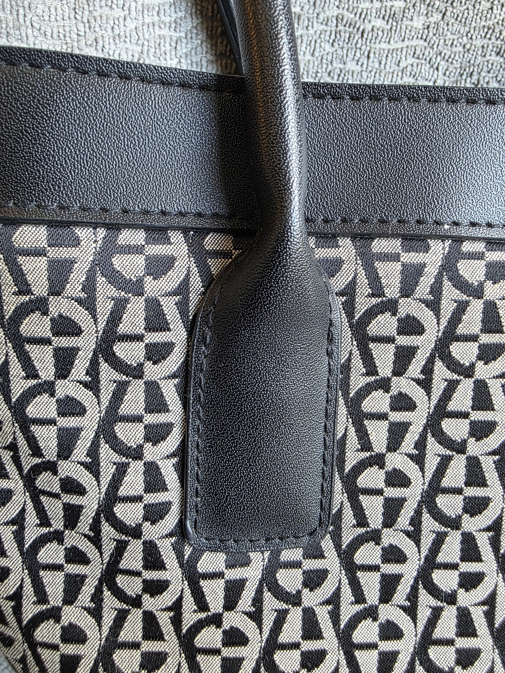 Beautiful Vintage Monogram Etienne Aigner Black Shoulder Handbag Clean!! - Picture 4 of 16